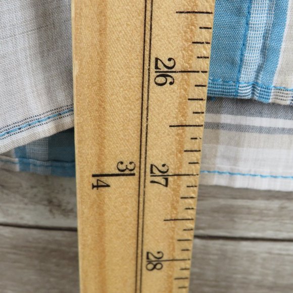 Van Heusen* Men's Short Sleeve Button Down Curved Hem Pocket Shirt~ Size S/P - Picture 8 of 11